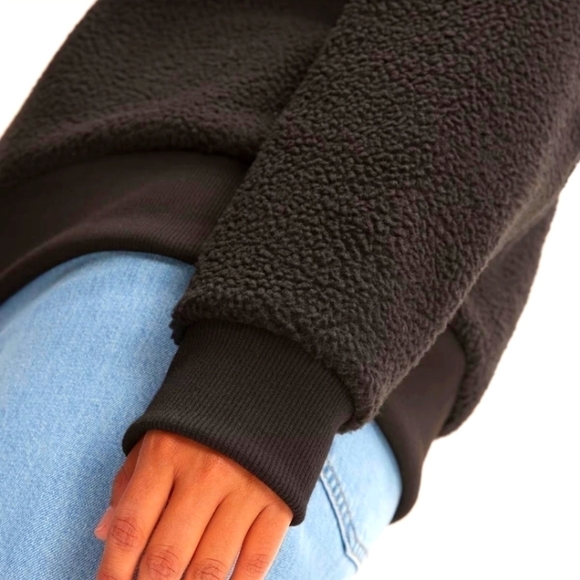 Everlane the renew fleece oversized crew sweatshirt black small NWT - Picture 5 of 10